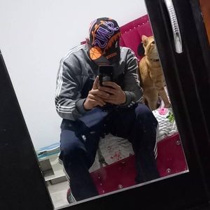 Meet your Posher, Javier